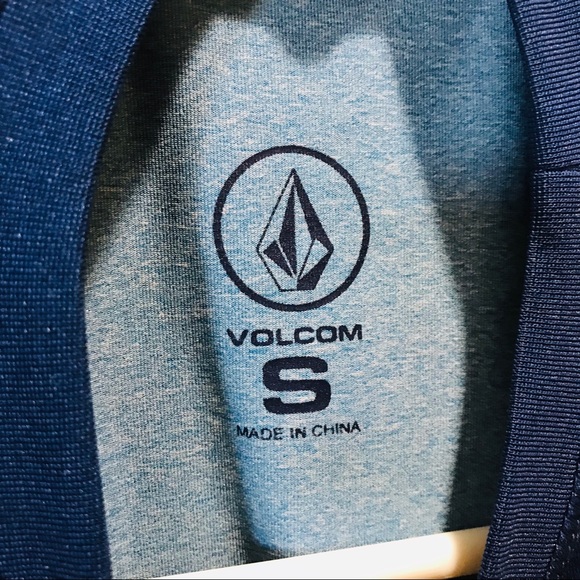 Volcom rash guard Mens S - Picture 4 of 6